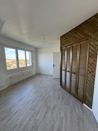  Appartement à louer 3 pièces 58 m²