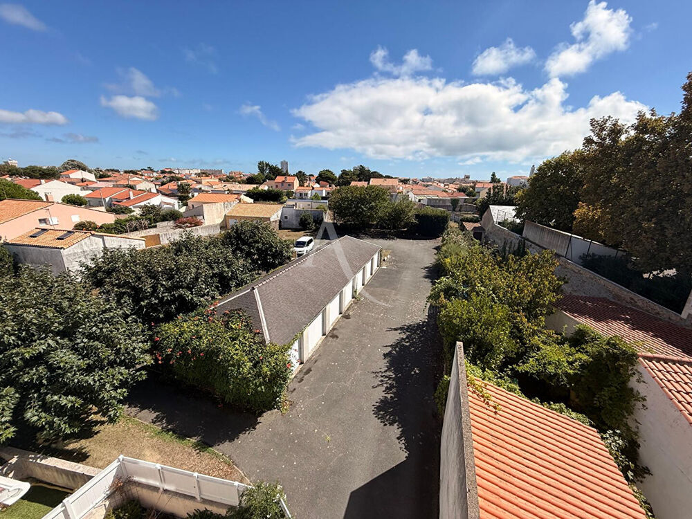 Vente Appartement Appartement Type 4 en Duplex ascenseur parking et cave sur La Chaume Les sables d olonne