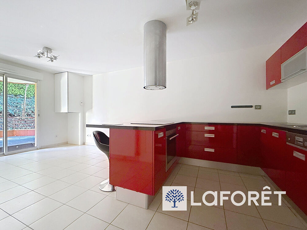 Vente Appartement T2 avec terrasse, box et parking . Résidence récente à Bourgoin-Jallieu Bourgoin jallieu