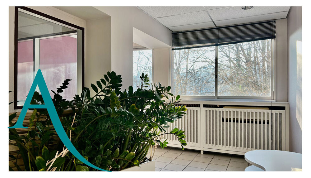   BUREAUX - 145 m2 Ascenseur Epinal