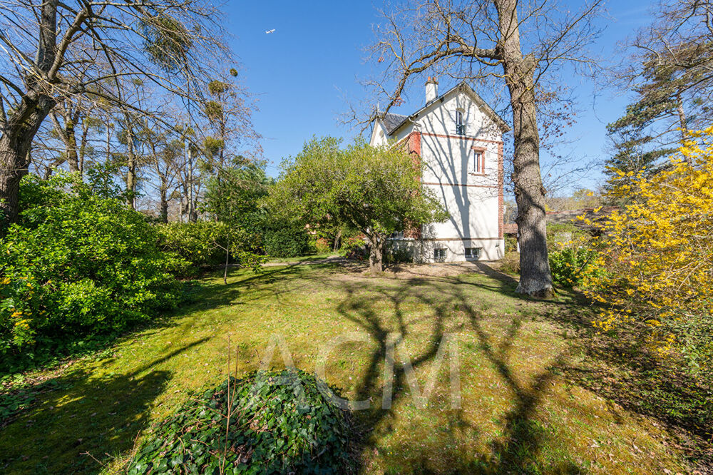 Maisons-Laffitte - Maison 6 pièces - 4 chambres - Jardin - Garage