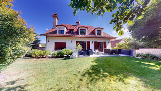  Maison  vendre 7 pices 230 m