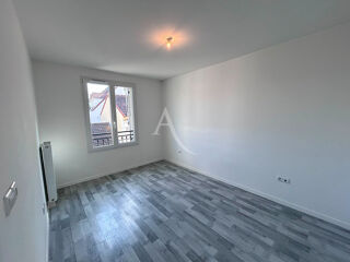  Appartement à louer 2 pièces 44 m²