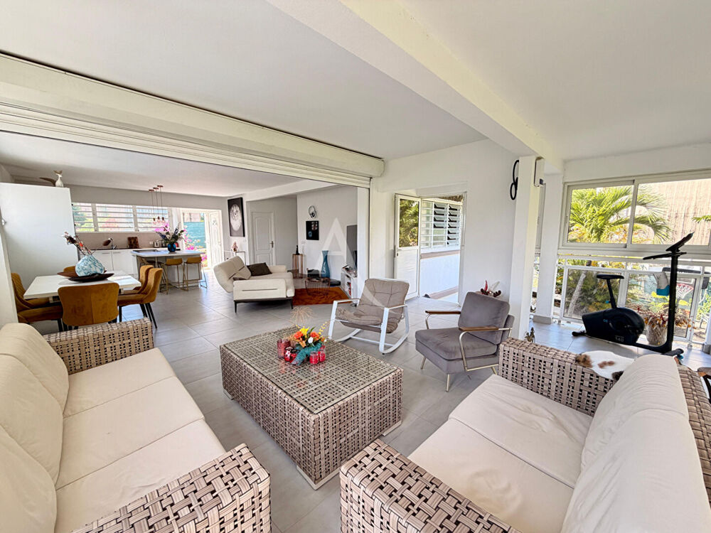 Vente Maison Villa T4 avec piscine - Quartier recherché Didier/Cluny - 167 m² sur 1200 m² de terrain Fort de france