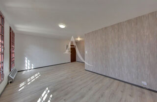  Appartement à louer 2 pièces 49 m²