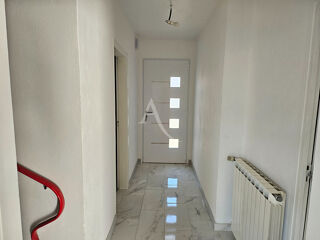  Maison à louer 5 pièces 101 m²