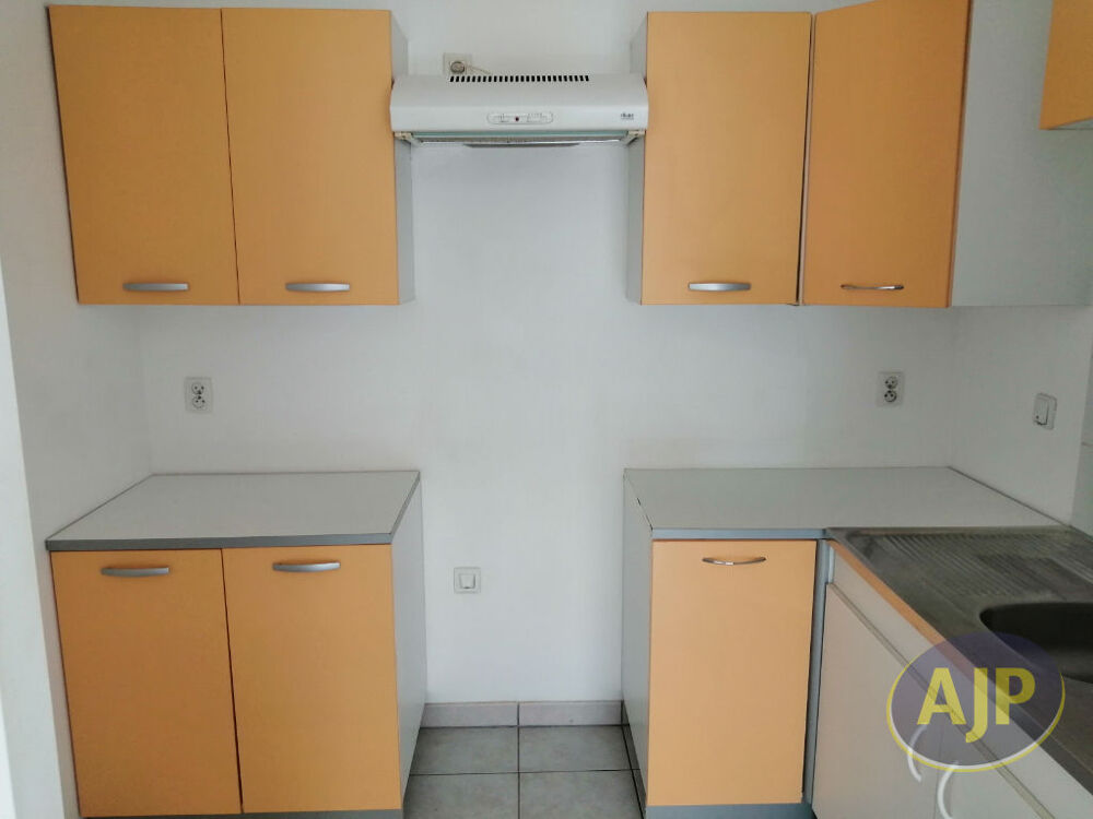 Location Appartement Résidence Clos de Saintonge SAINTES -T2 au RDC - 47m² Saintes