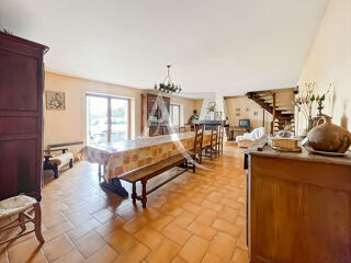  Maison à vendre 12 pièces 216 m²