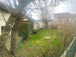  Immeuble � vendre 235 m�