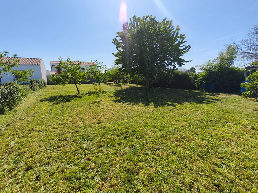 Vente Terrain Terrain à vendre  714 m²  Sainte-Soulle-Usseau Sainte soulle