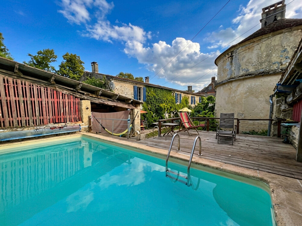 Maison de cinq chambres et piscine