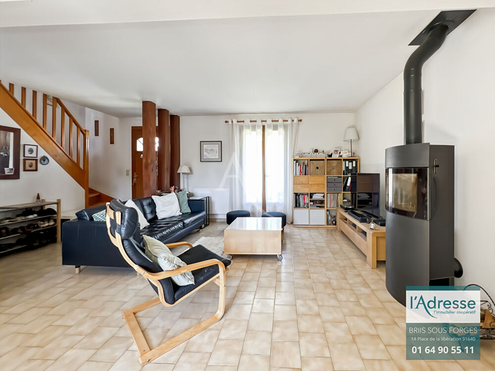 Vente Maison Maison familiale 4 chambres - Jardin sans vis-à-vis - 5 min gare routière Briis-sous-Forges Courson monteloup