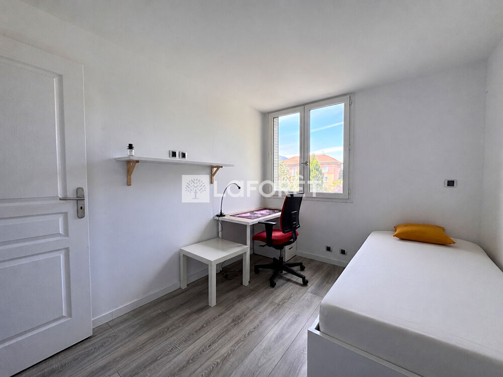 Vente Appartement SAINT MARTIN LE VINOUX - T4 TRAVERSANT AVEC BALCON, CAVE ET PARKING COLLECTIF Saint martin le vinoux