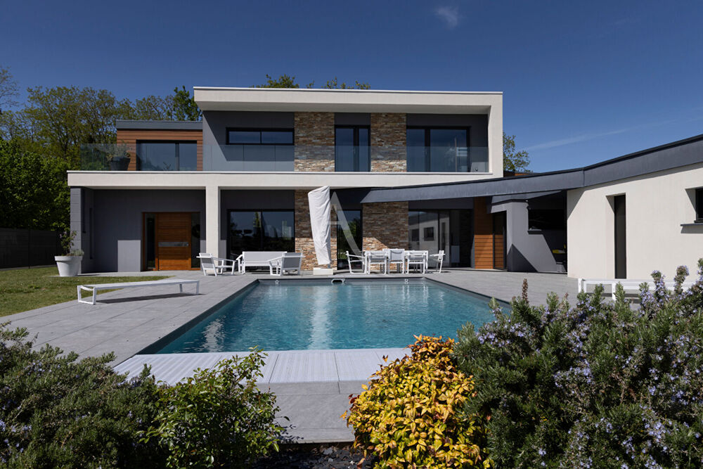AGGLO BLOIS SUD PROPRIÉTÉ CONTEMPORAINE DE PRESTIGE