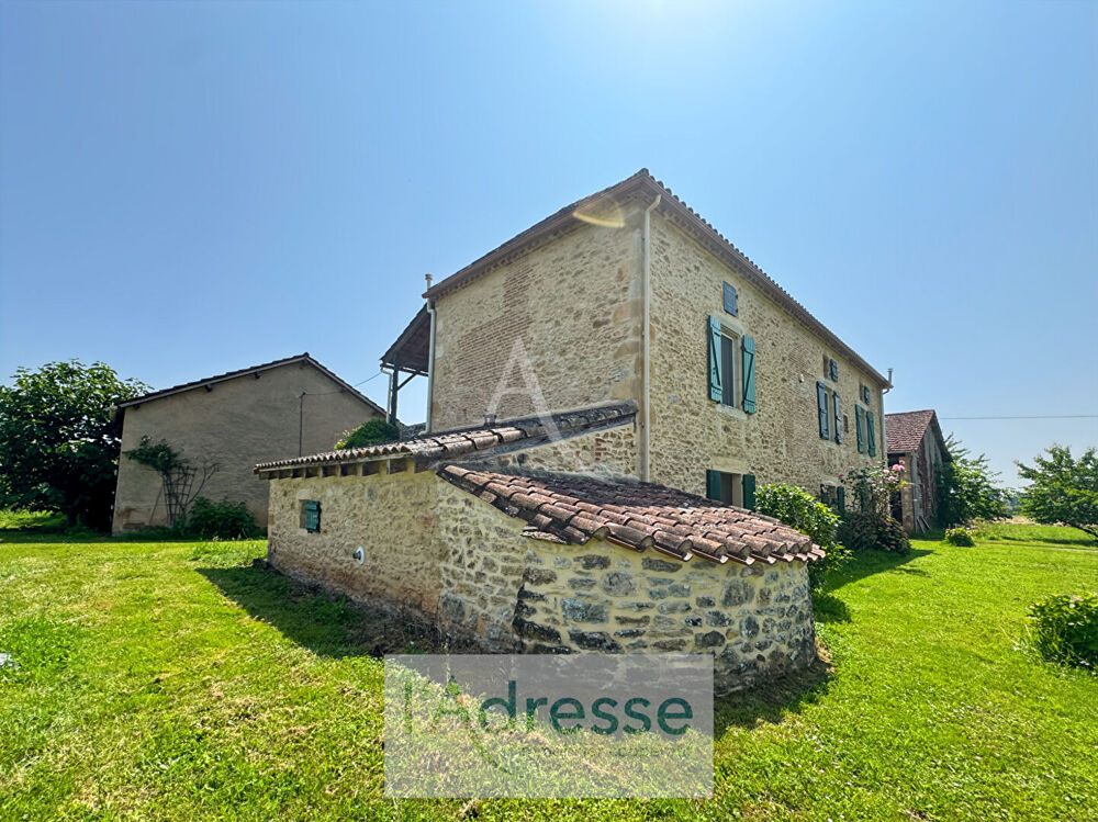 Vente Maison Propriété en pierre avec piscine et dépendances à Duravel (46700) Duravel