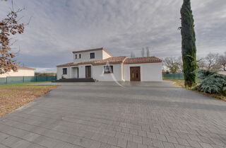  Maison � vendre 7 pi�ces 264 m�