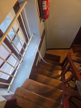  Immeuble � vendre 9 pi�ces 330 m�