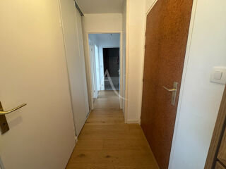  Appartement à louer 3 pièces 61 m²