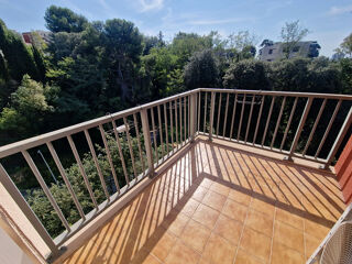  Appartement à louer 3 pièces 67 m²