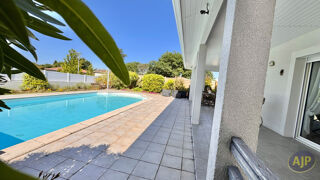 Vente Maison Andernos belle maiison 3 chambres piscine et grand garage Andernos les bains