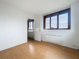  Appartement à louer 2 pièces 49 m²