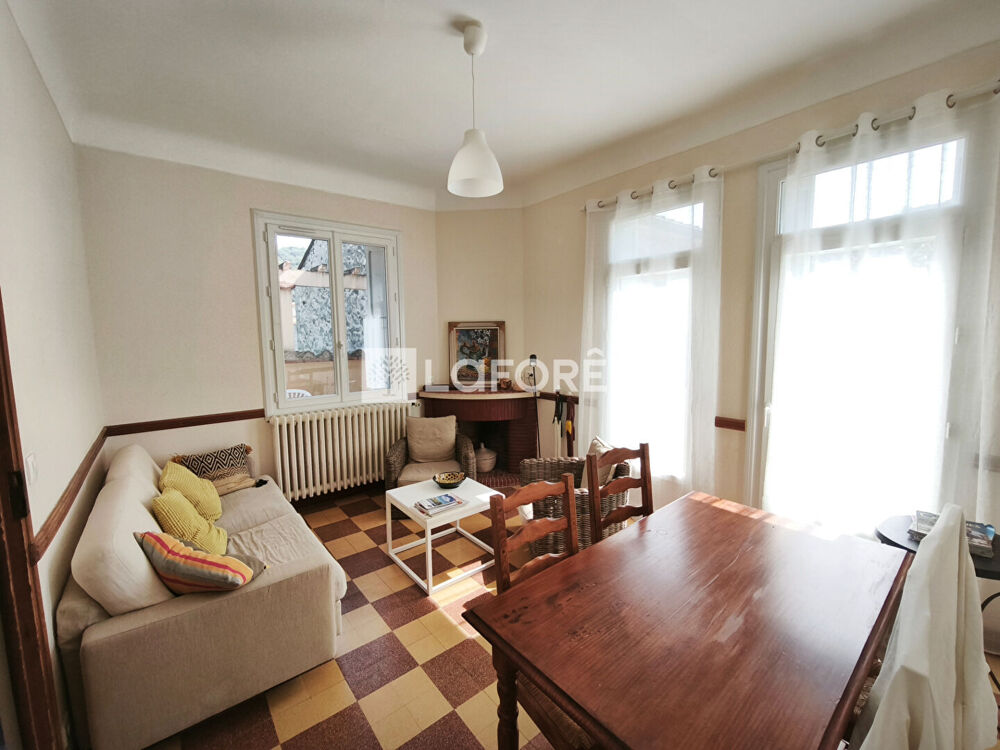 Vente Maison Maison à Reynes avec 2 logements, dépendances et grand terrain Reynes