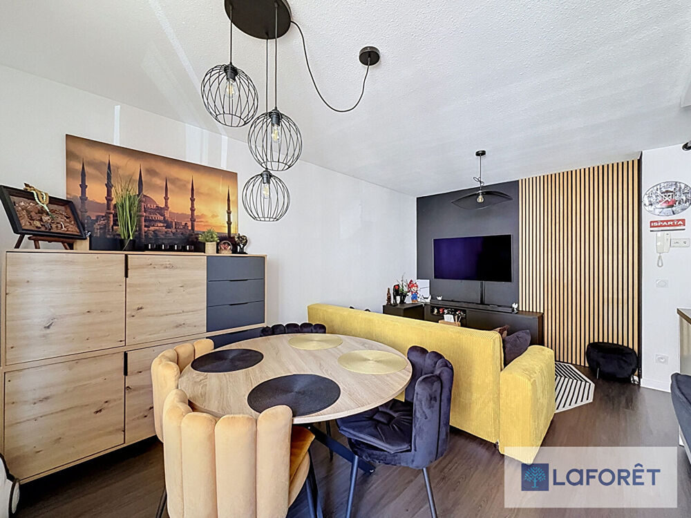 Appartement meublé St Genis Pouilly 2 pièce(s) 44.02 m2