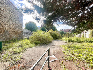  Terrain à vendre 989 m²