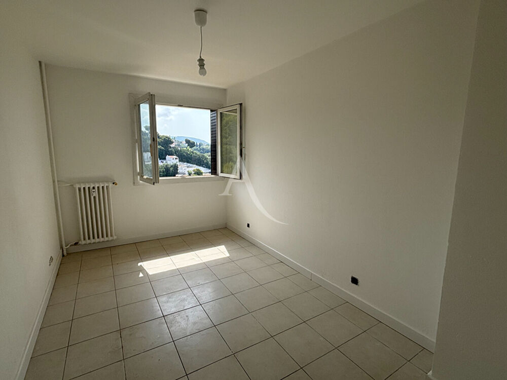 Location Appartement 4 PIECES - AV HENRI SAPPIA Nice