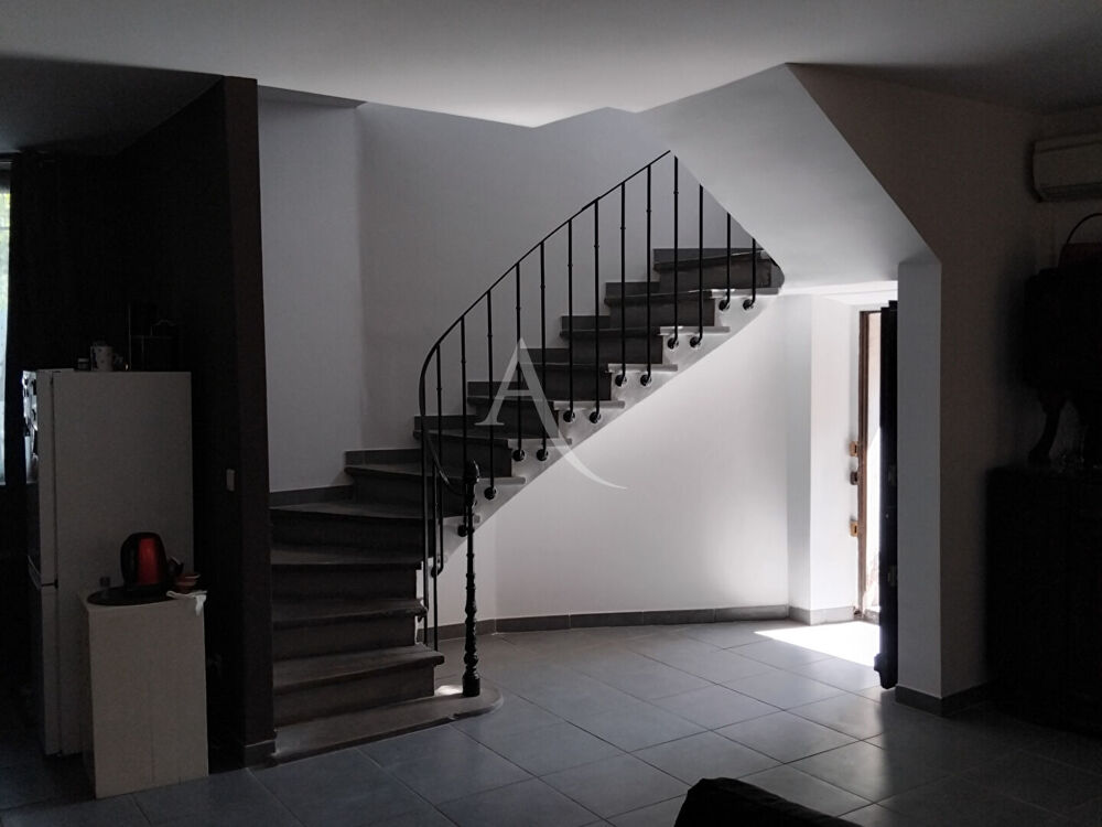 Vente Maison Maison type 4 de 82 m² 3 faces avec dépendance et extérieur Lezignan corbieres