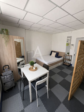  Appartement à louer 1 pièce 18 m²