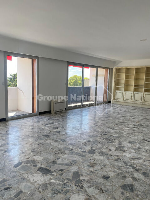  Appartement � louer 4 pi�ces 160 m�