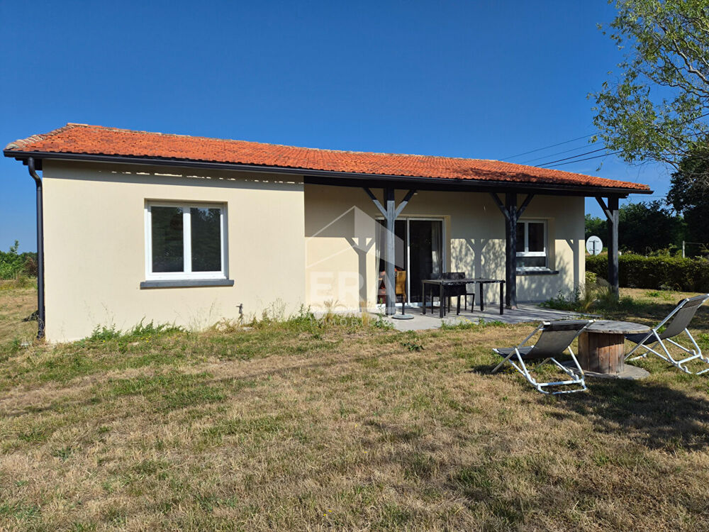 Vente Maison Maison individuelle rénovée 5 pièces à vendre à Saint-Barthélemy-de-Bellegarde Montpon menesterol