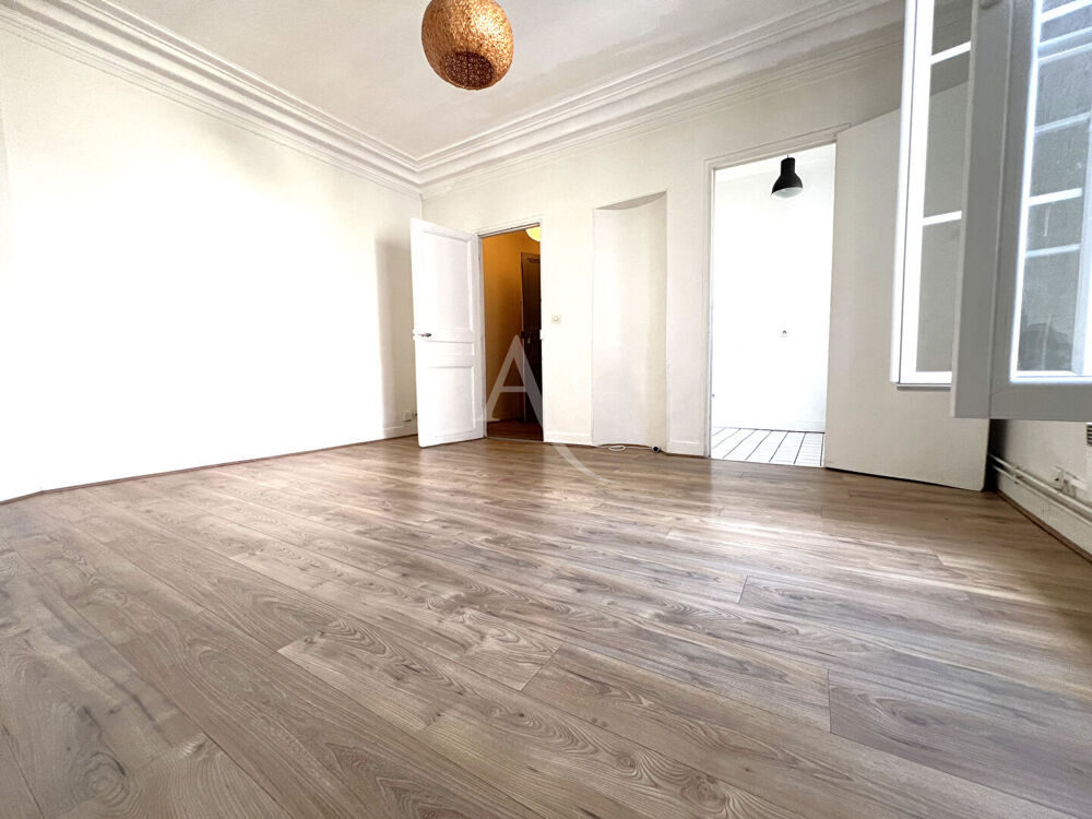 Vente Appartement À deux pas du métro Voltaire, un 2 pièces au calme Paris 11