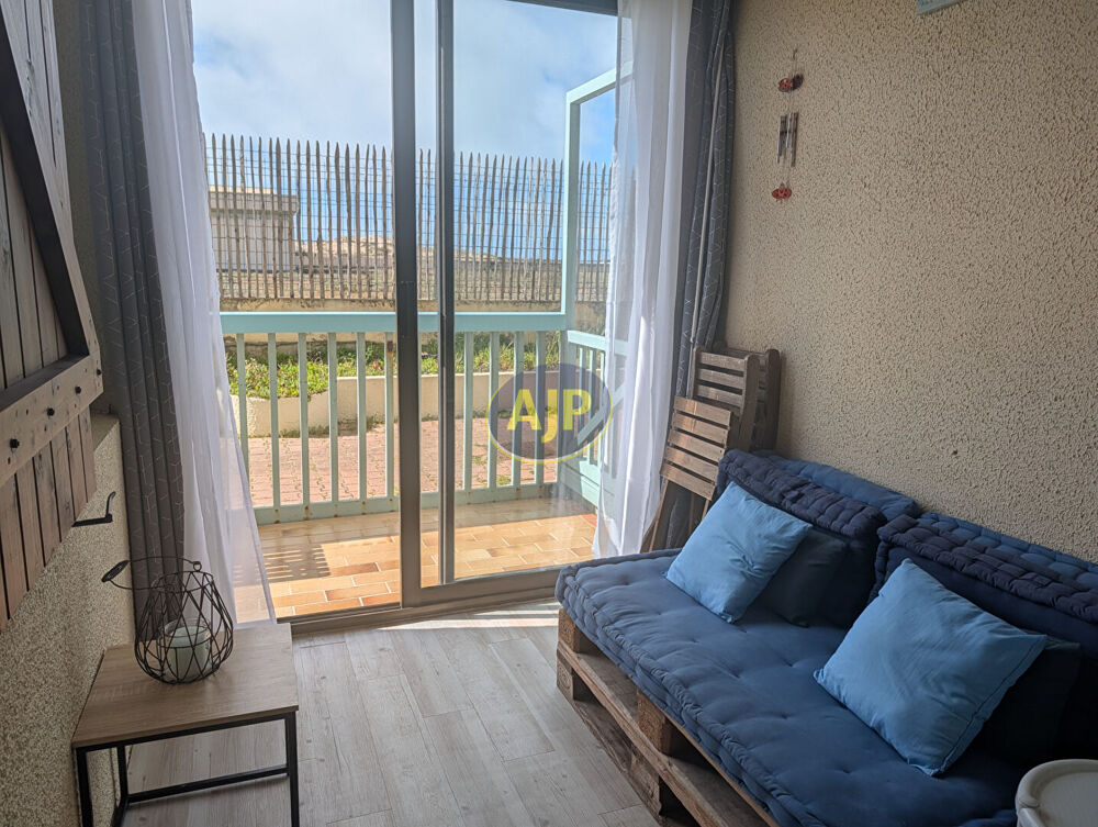 SOULAC SUR MER Appartement T2bis en Rez-de-chaussée en front de Mer avec Parking Privatif