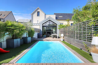  Maison  vendre 8 pices 230 m