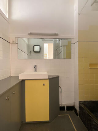  Appartement à louer 2 pièces 45 m²