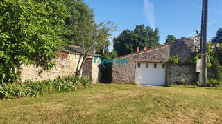  Remise / Grange � vendre 4 pi�ces 226 m� La boissiere sur evre
