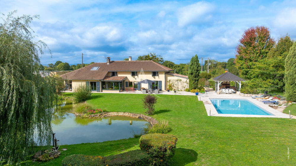 Propriété bressane de caractère - rénovation d'exception - 260 m² - Boissey
