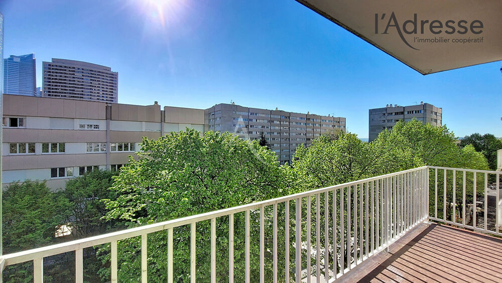 PUTEAUX/ Boieldieu - Appartement 5 pièces 121m² avec cave, parking boxé et balcon 8m²