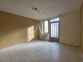  Immeuble à vendre 10 pièces 210 m²
