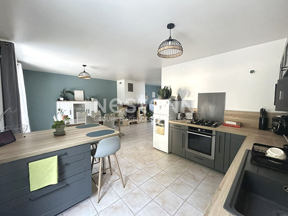 CHABRIS : MAISON DE PLAIN-PIED 5 CHAMBRES ENVIRONNEMENT CALME PROCHE COMMERCES (INDRE 36)