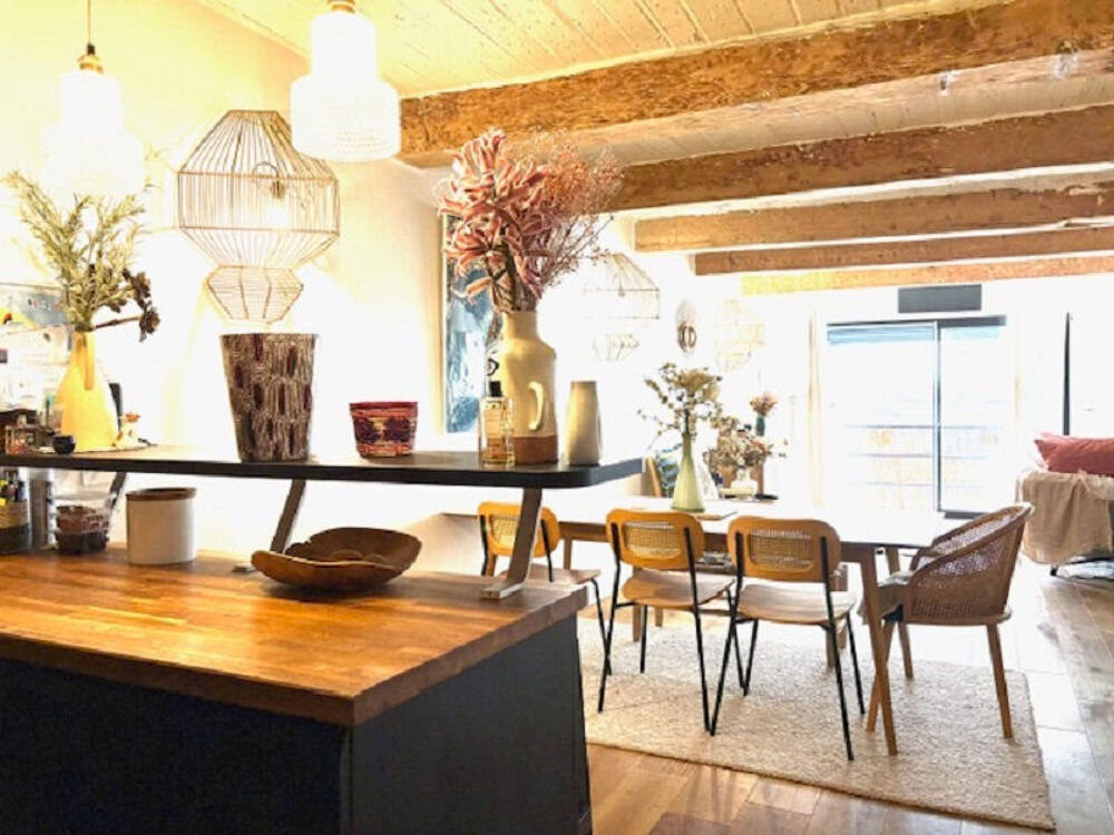 Vente Appartement Appartement Atypique Ancien Entrepôt  aménagé DUPLEX 192m² Garage Double -7ème arrondissement Marseille 7
