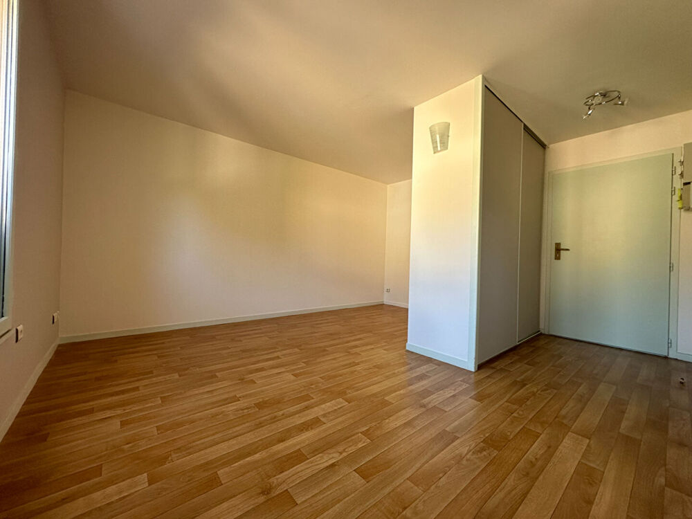 Location Appartement Studio à louer à Morsang-sur-Orge, en face du Parc du Château Morsang sur orge