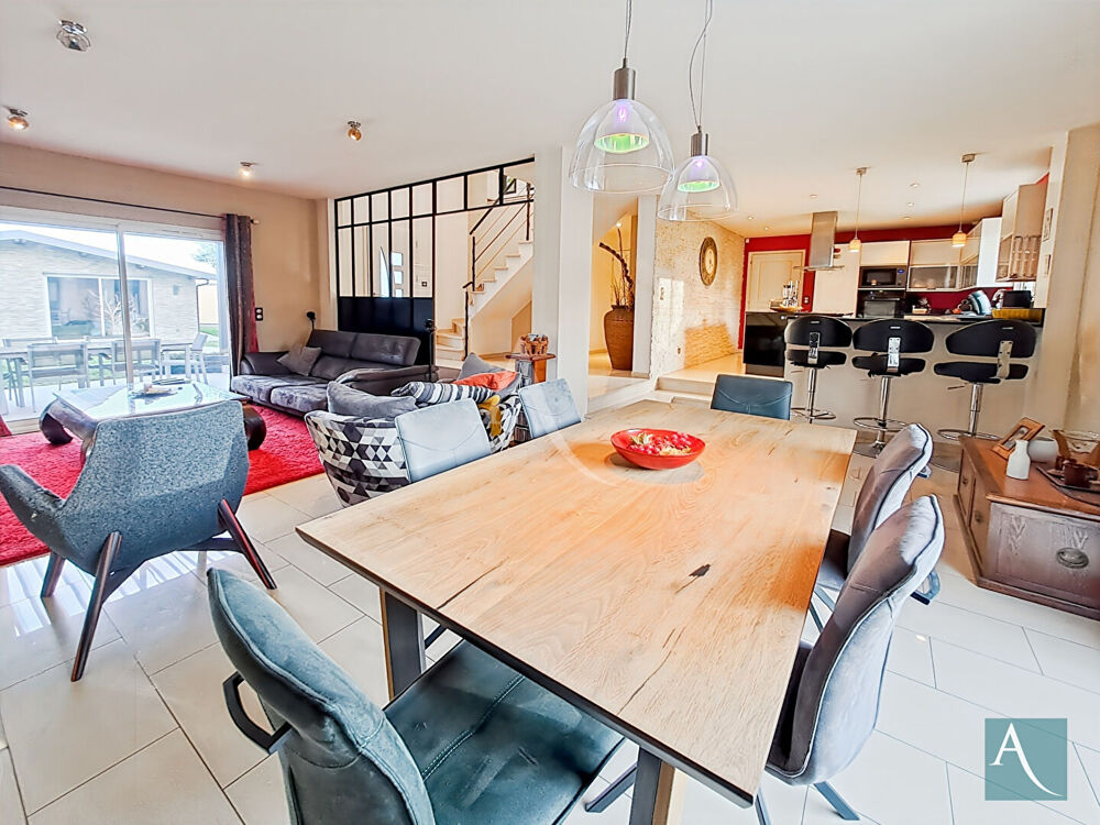 Maison de Haut Standing à Ollainville 7 pièces avec 5 chambres, 152 m² + Dépendance de 19 m²