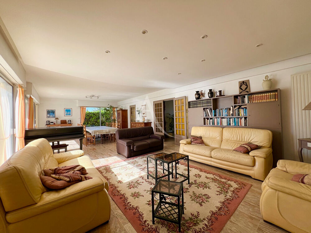 Maison Saint Vincent Sur Jard 9 pièce(s) 204 m2