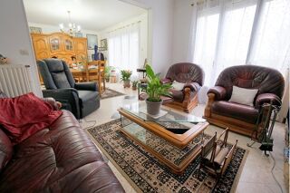  Maison à vendre 10 pièces 146 m²