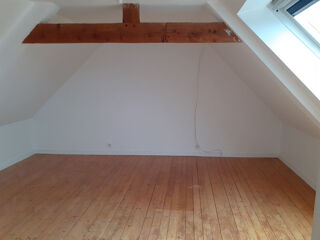  Appartement à louer 4 pièces 85 m²