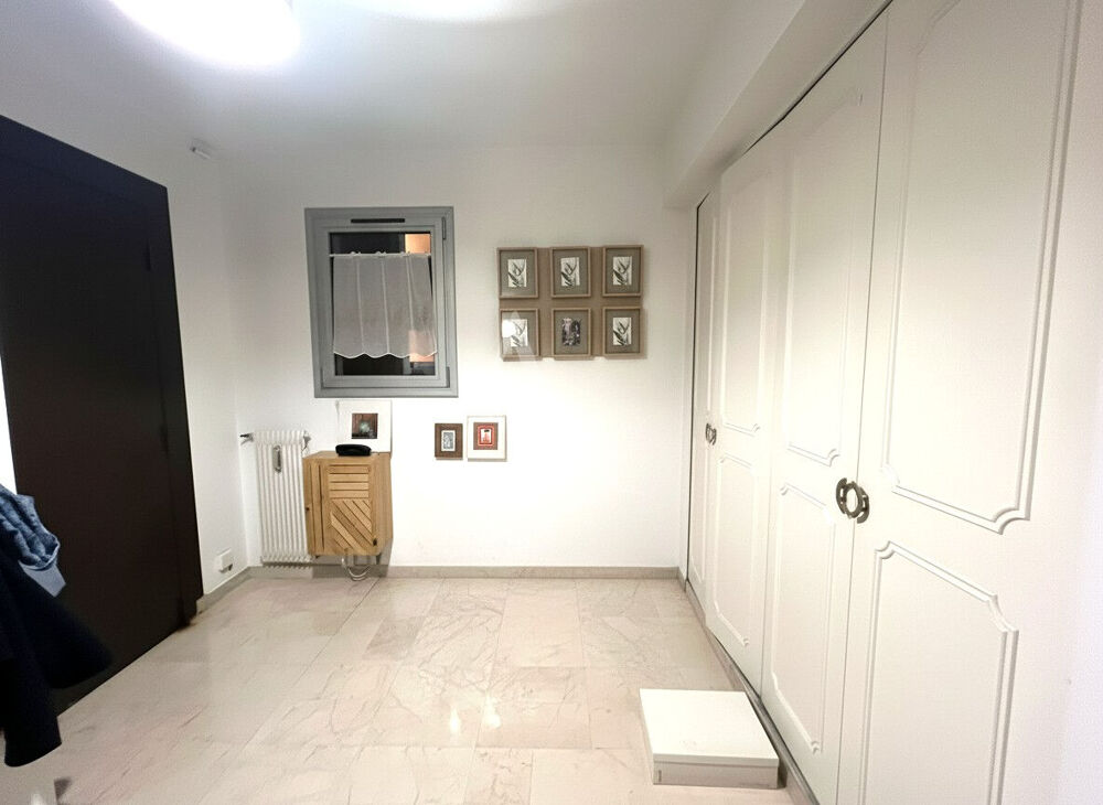 Vente Appartement Cagnes Sur Mer 4P 96 M²  3 chambres Terrasse Parking A Rénover Cagnes sur mer