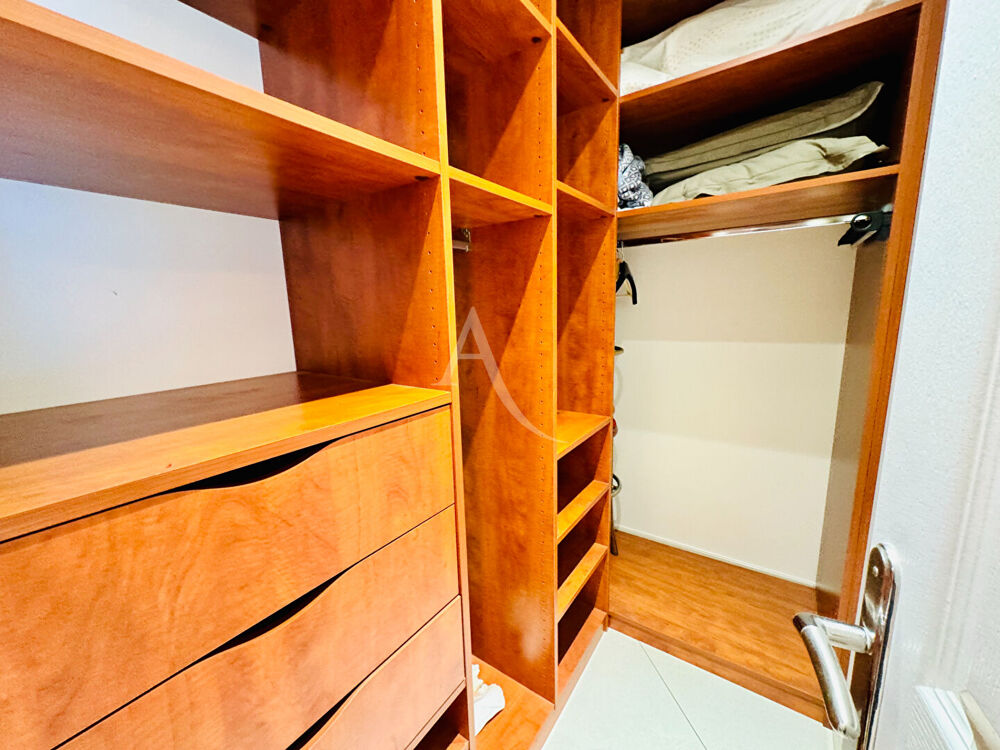 � vendre  Appartement Versailles (78000)